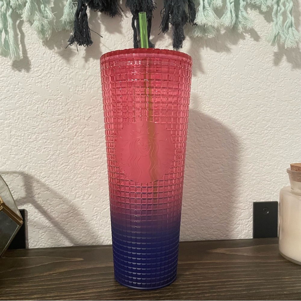 Starbucks 2022 Summer Grid Watermelon Pink Purple Gradient